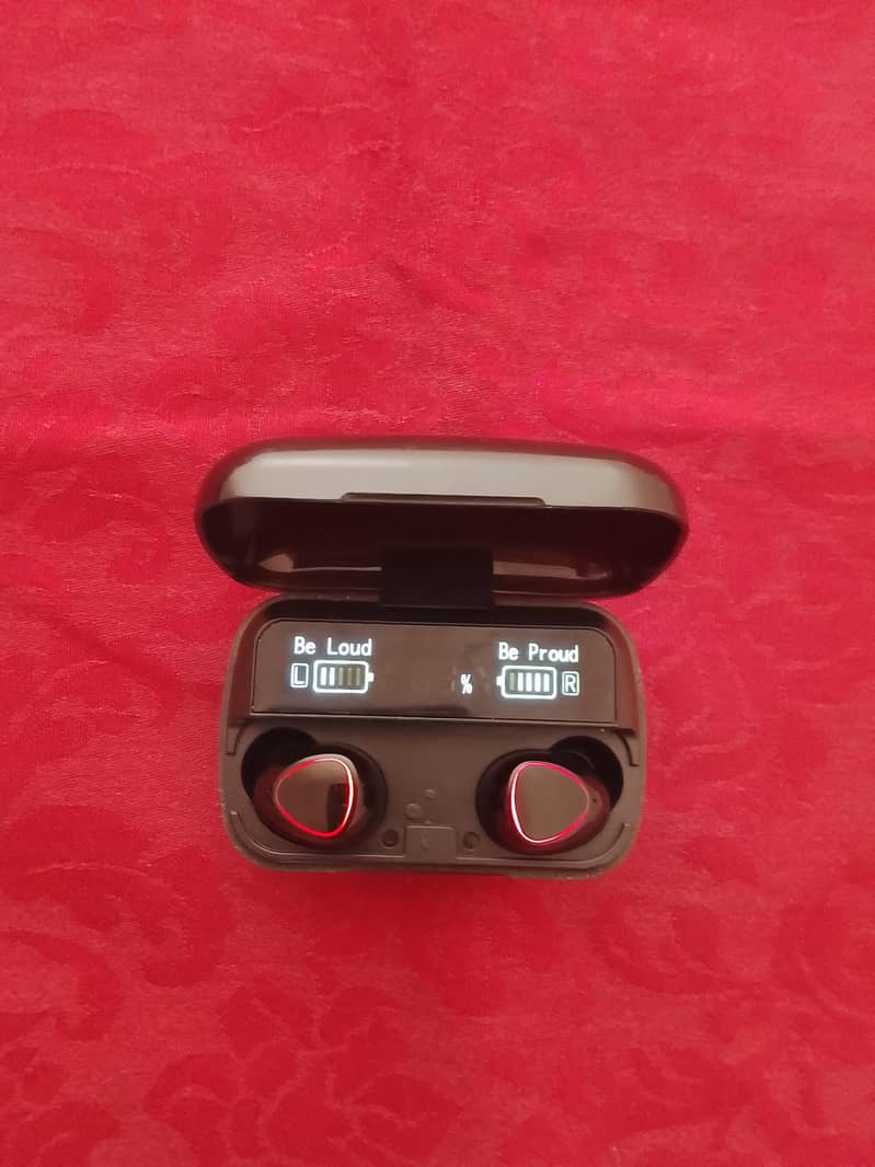 M10 earbuds 0