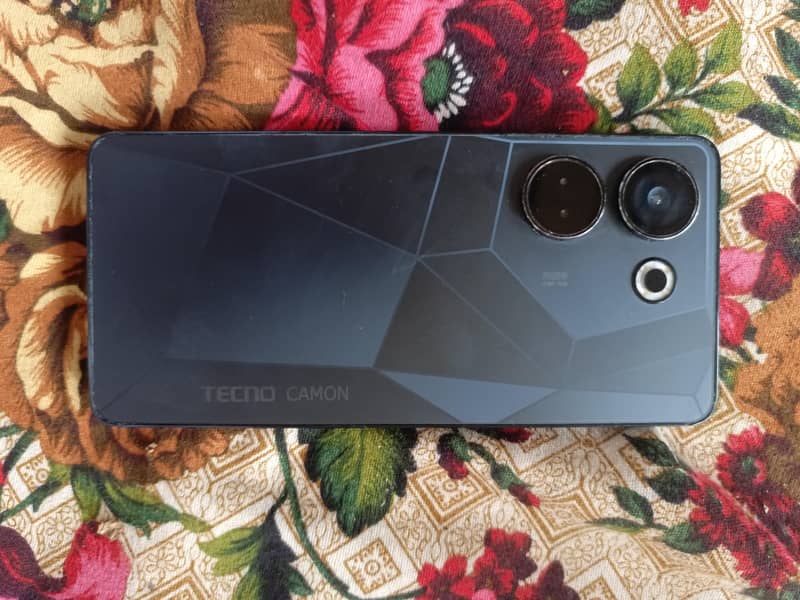 Tecno CAMON 20 Pro 0