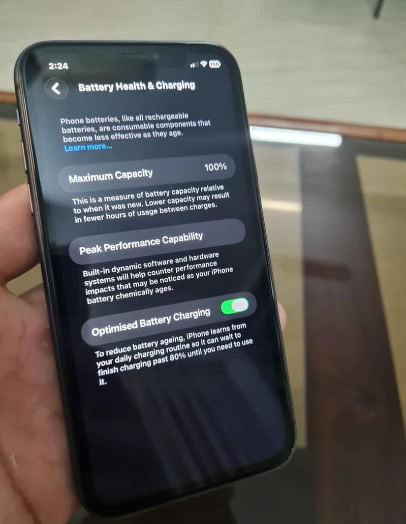 Apple iPhone 11 3