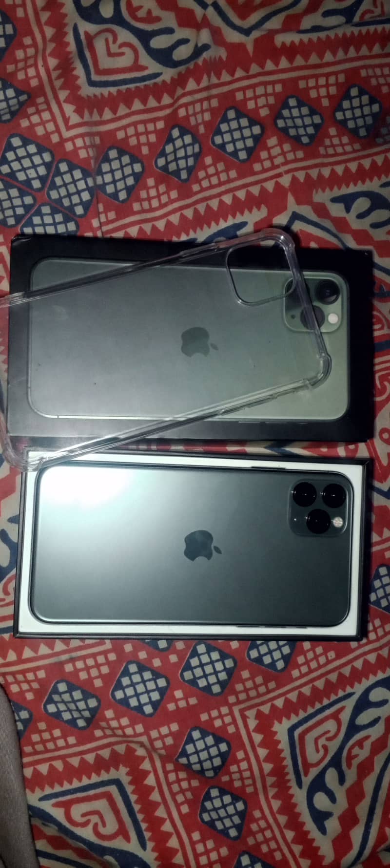 Apple iPhone 11 Pro Max 0