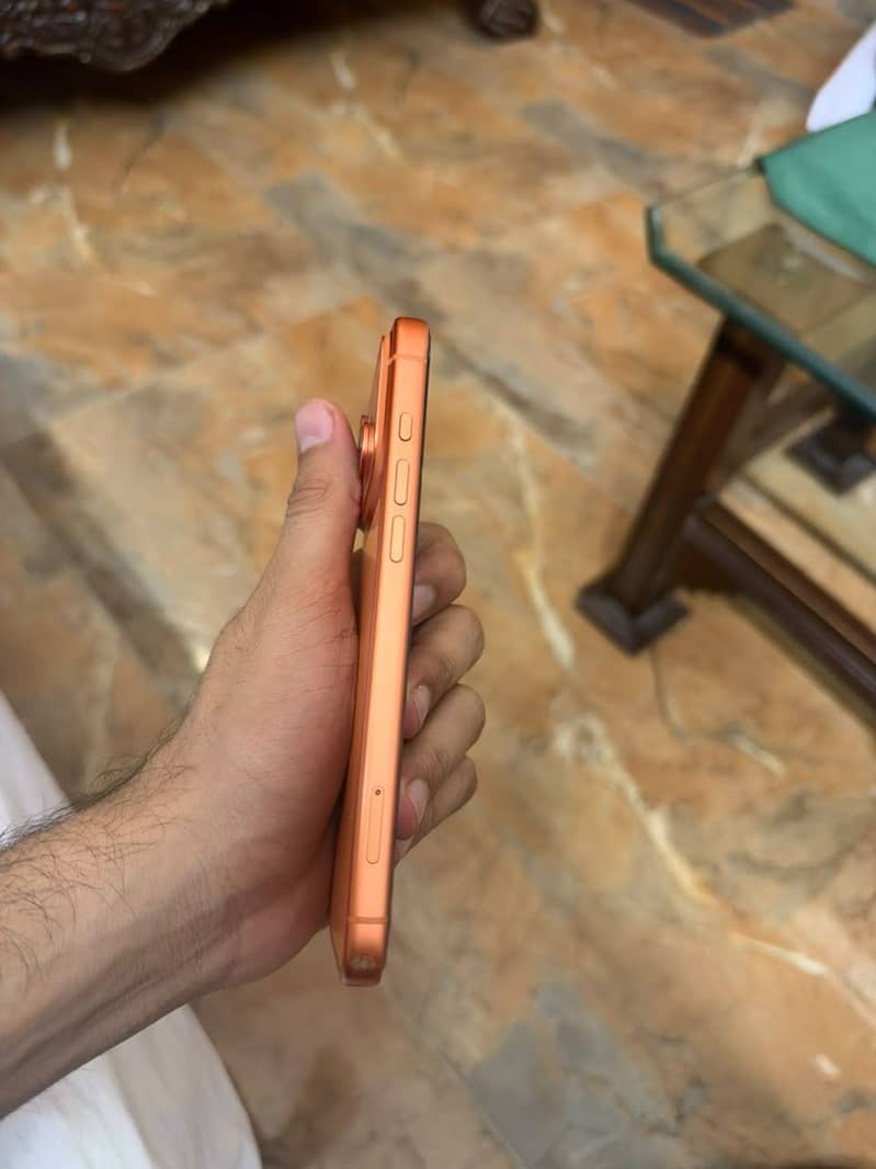 Apple iPhone 17 Pro Max 1