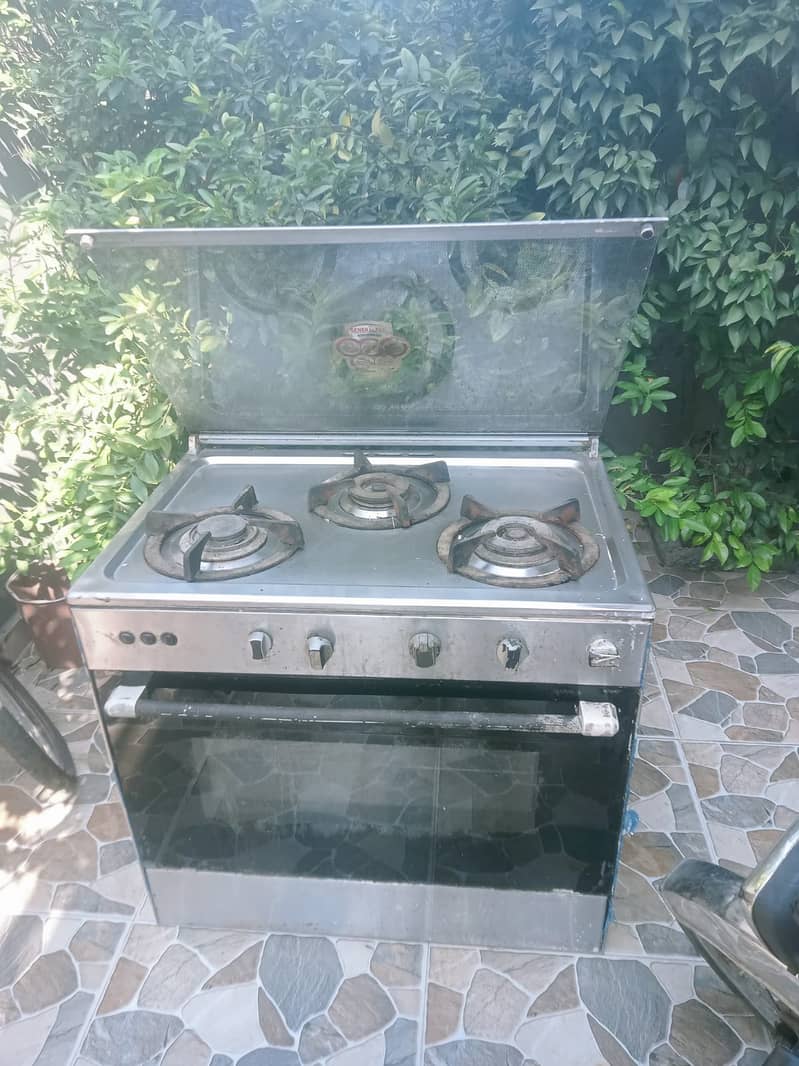 Cabinets & Cooking Ranges 0