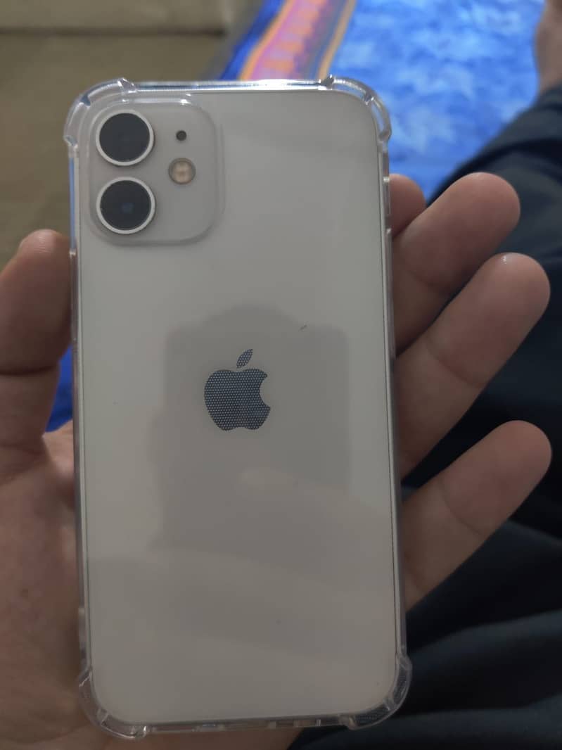 Apple iPhone 12 mini 3