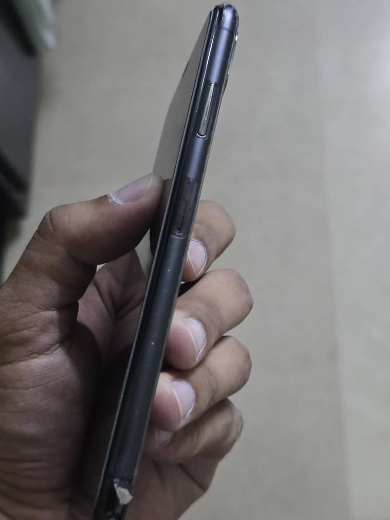 Apple iPhone XS Max 0