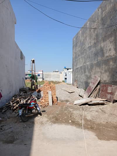 5 Marla Plot For Sale Officer Colony Line 8 Misryal RoadBhatta Chowk.