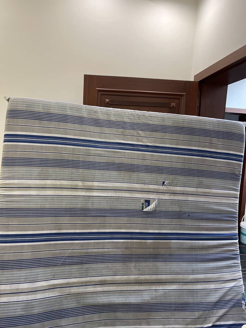 Mattress 0