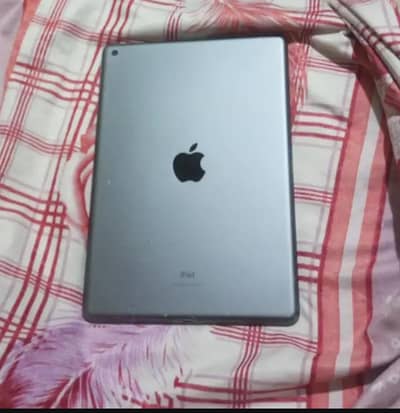 ipad 9 gen 64gb with box all ok