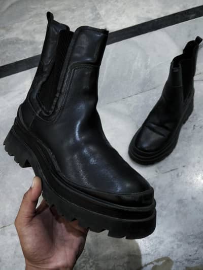 Stradivarius - Long Black Leather Boots