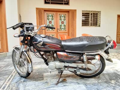 Honda CG 125 (2022)