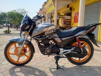 Honda CB 150F 2022
