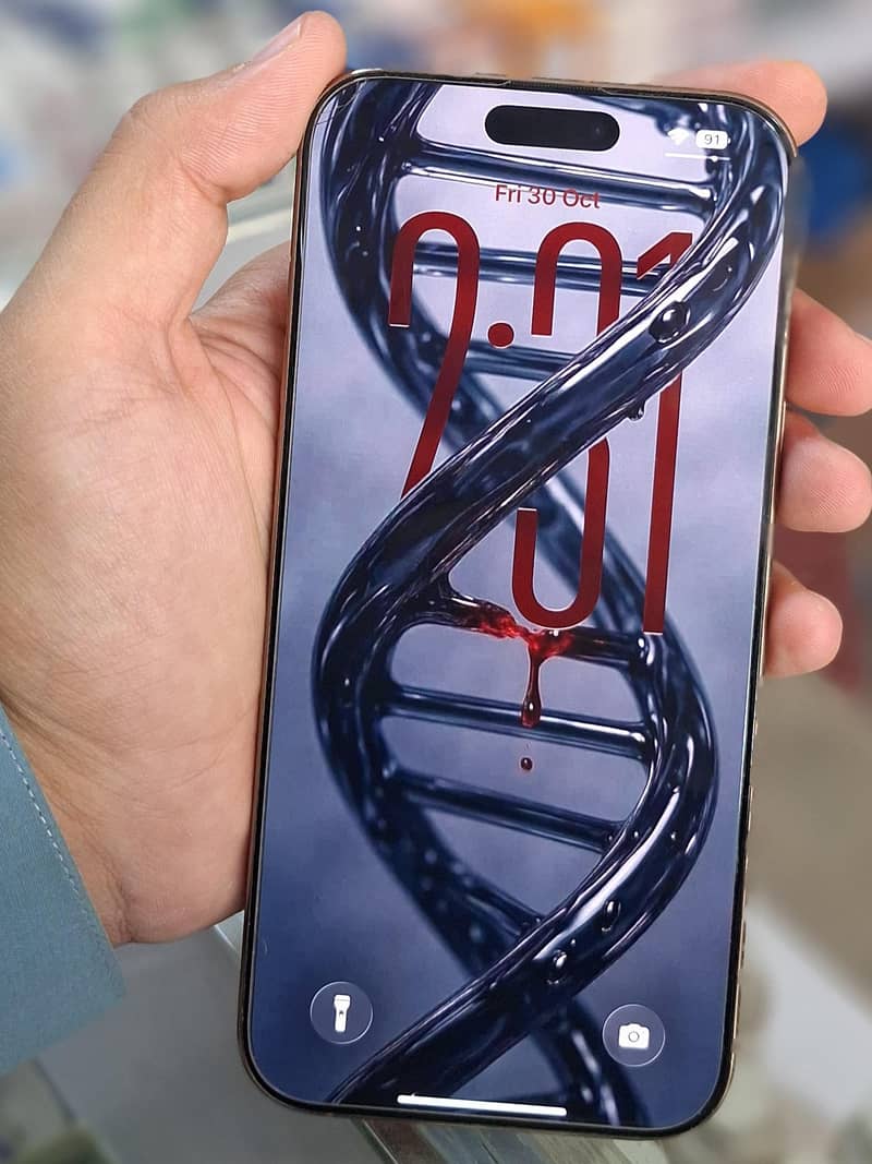 Apple iPhone 16 Pro Max 2