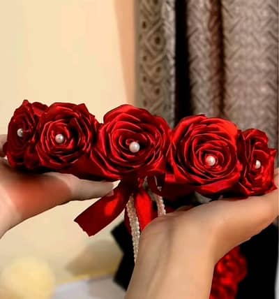 handmade ribbon crown