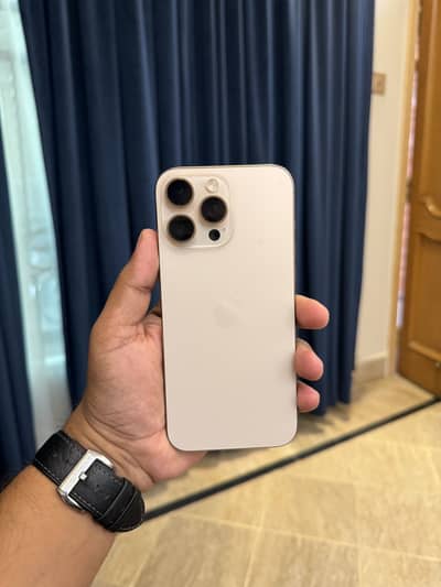 Apple iPhone 16 Pro Max jv
