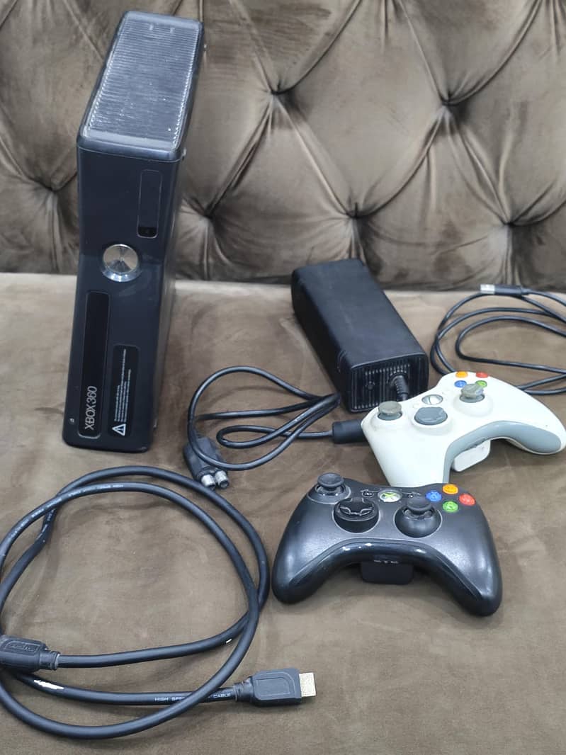 Xbox 360 slim 0