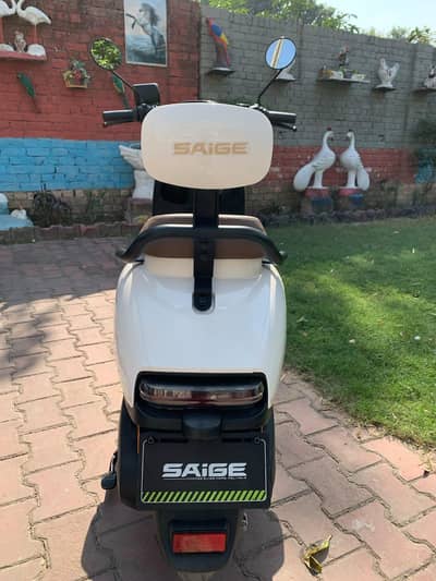 03218556780 contact us SAIGE ELECTRIC SCOOTY C200 condition all ok