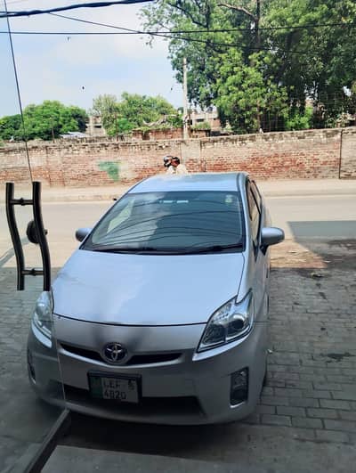 Toyota Prius 2011 registered 2015