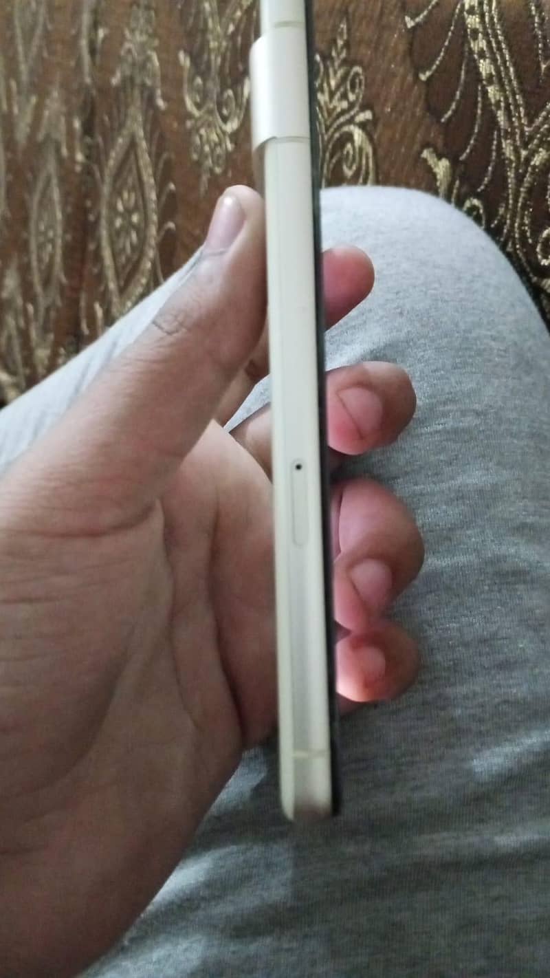 Google Pixel 7  touch break 1