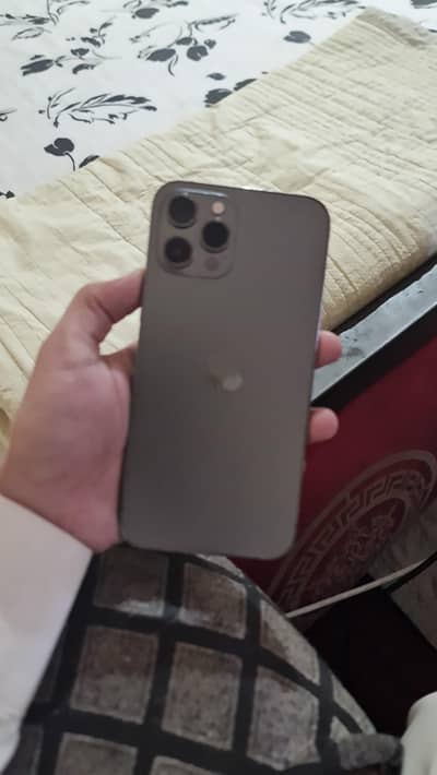 Apple iPhone 12 Pro Max 256gb icloud