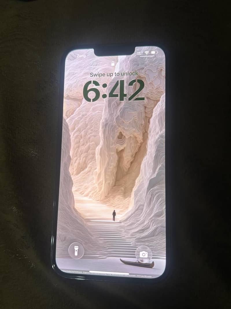 Apple iPhone 13 Pro 2