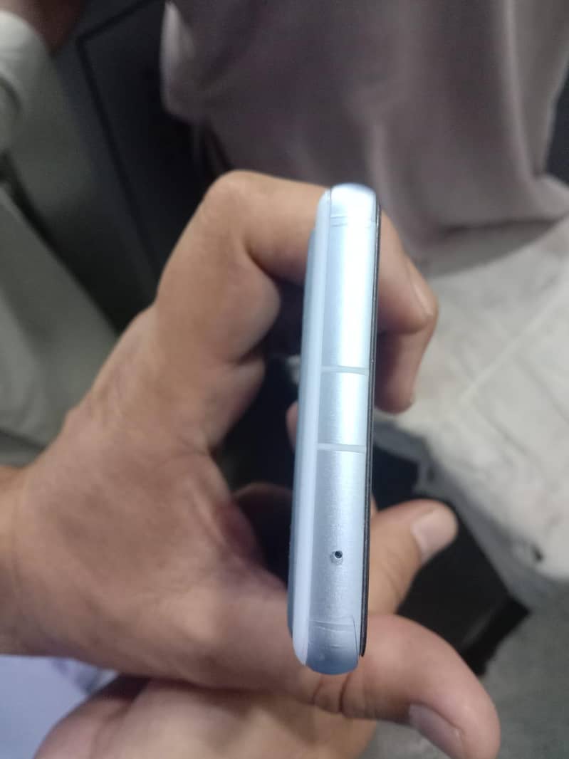 Google Pixel 7a 1