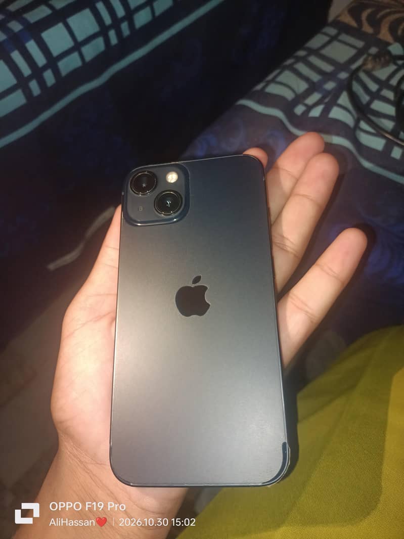 Apple iPhone 13 0
