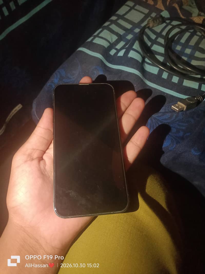 Apple iPhone 13 1