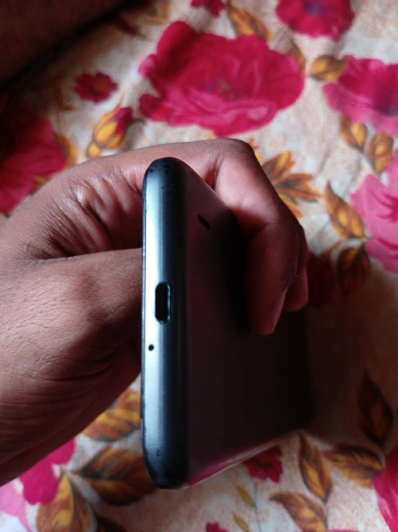 Nokia C1 0