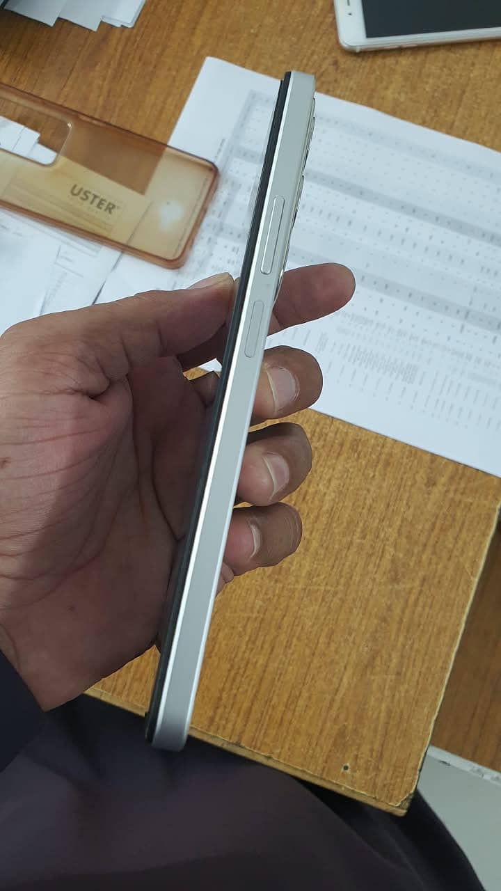 Realme C71 1