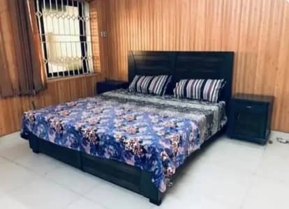 Bed dressing side table