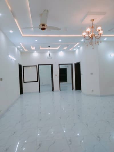 1 Kanal Brand New Luxurious Upper Portion Available For Rent in LDA Avenue 1.