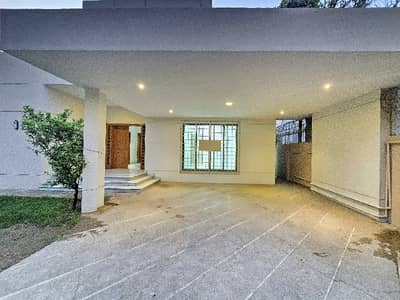 1 Kanal 5 Bedrooms Double Kitchen House for Rent Cavalry Ground, Lahore Cantt