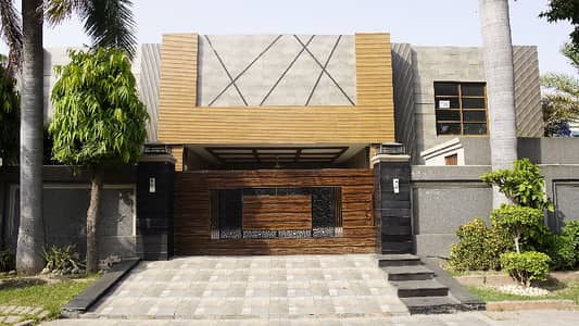 Cavalry Ground 2 Kanal 8 Bedrooms Luxury House