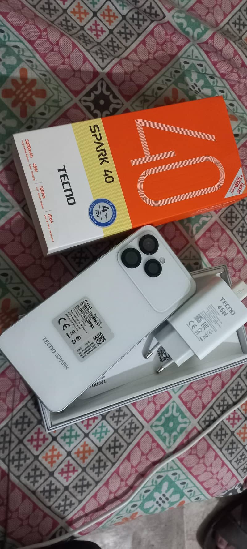 Tecno Spark 40 0