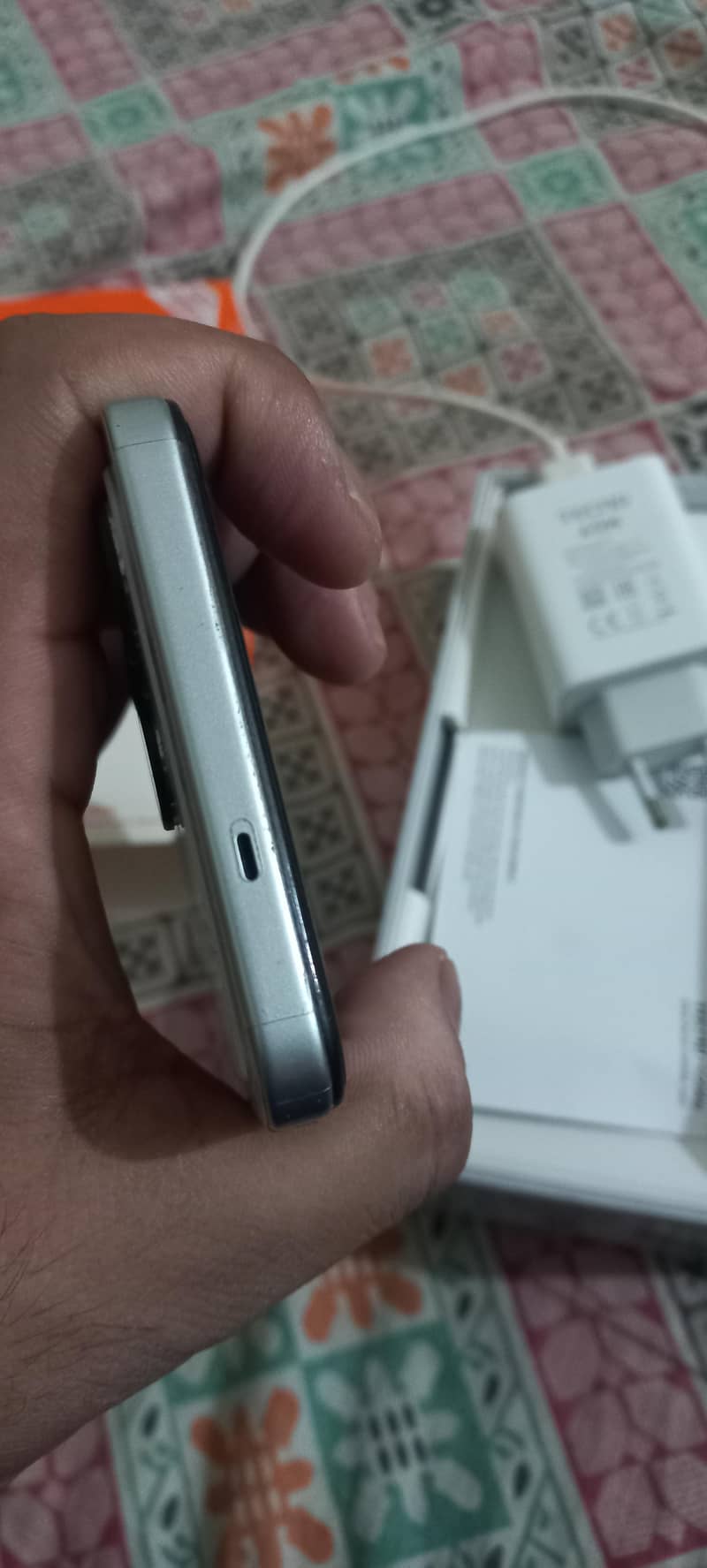 Tecno Spark 40 4