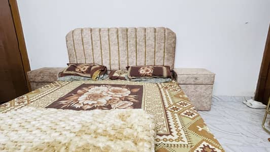 Luxury King Size Bed