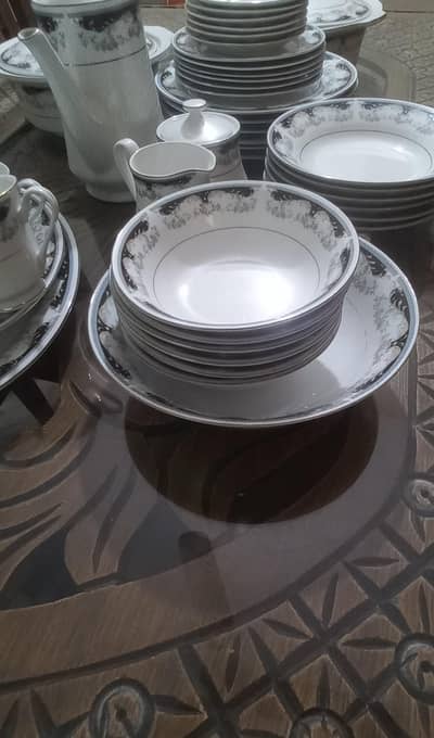Cheeni Dinner Set