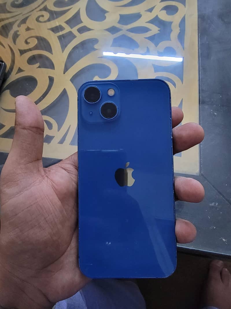 Apple iPhone 13 1
