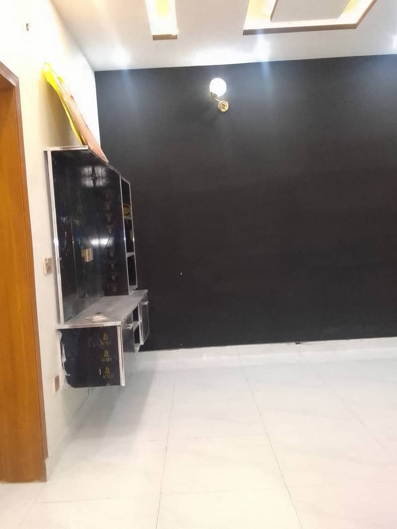 4 MARLA UPPER PORTION BRING NEW 4
