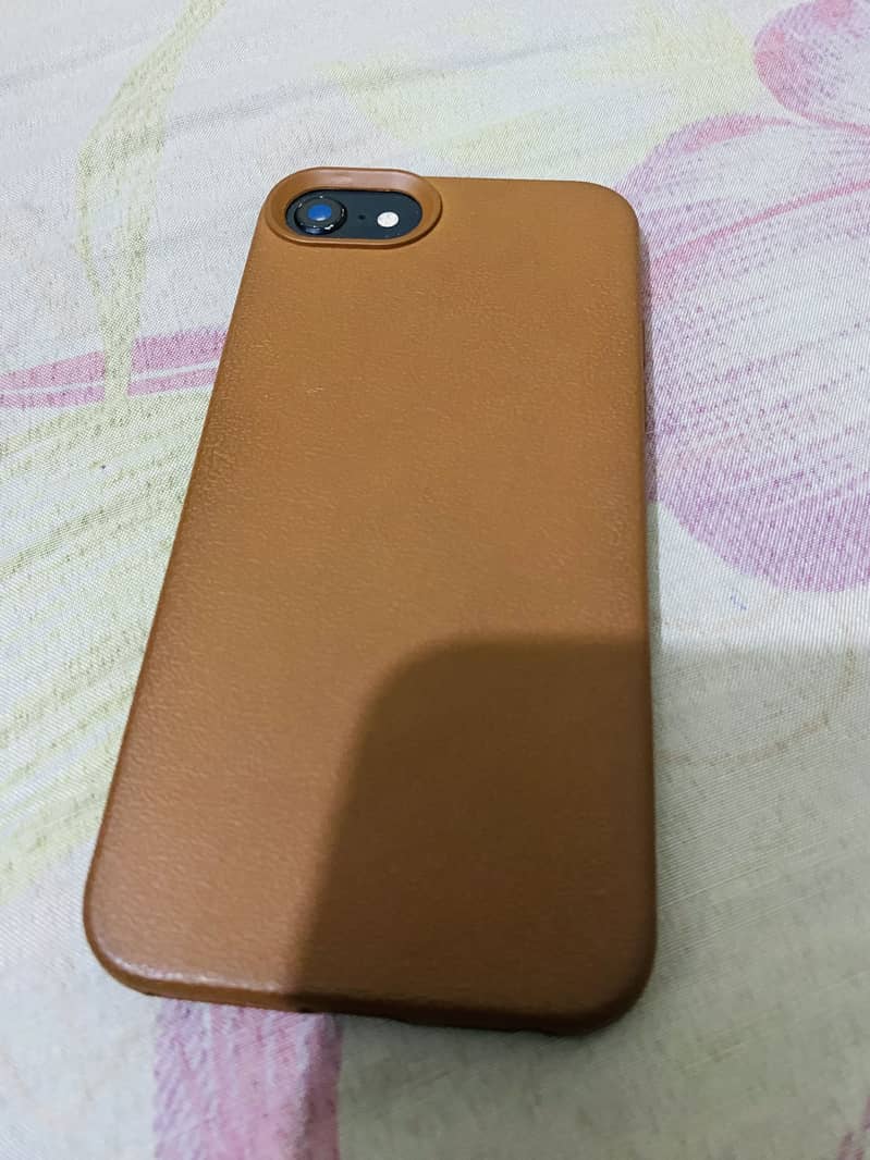 Apple iPhone SE 2 5