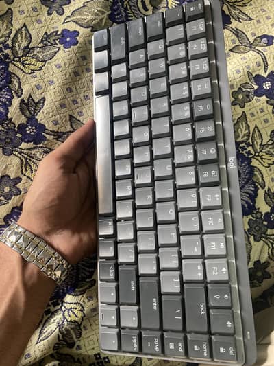 Logitech mini bluetooth keyboard