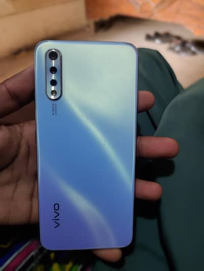 Vivo S1