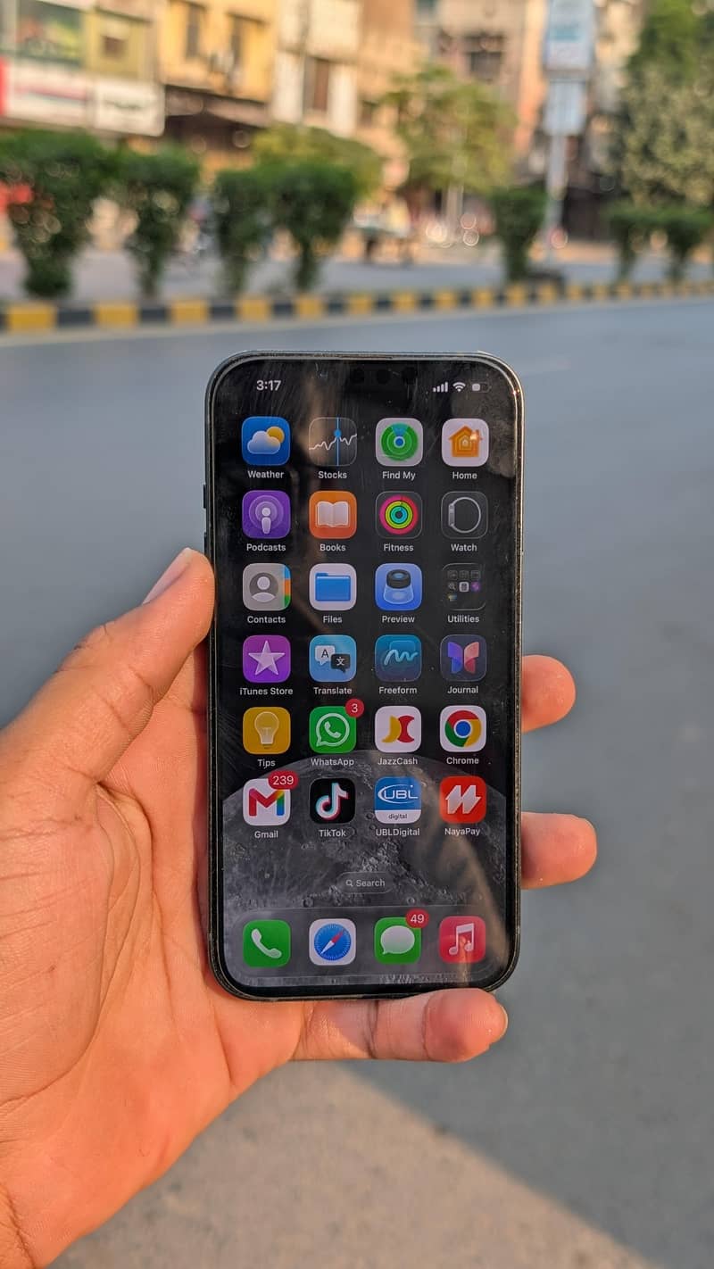 Apple iPhone 13 1