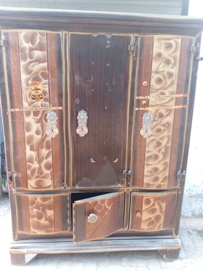 safe almari sale urgent