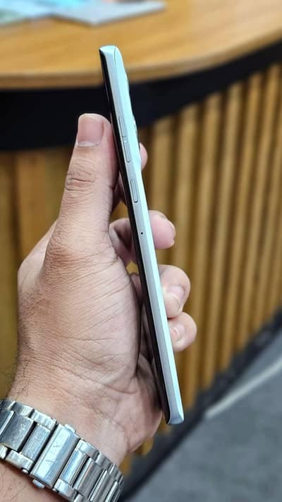 Motorola Edge