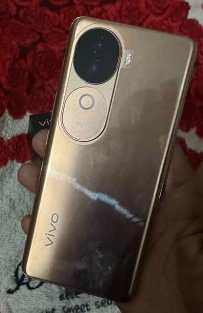 Vivo V40e