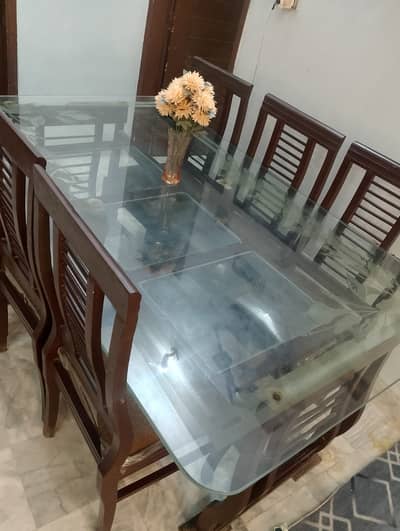 6 Chairs Dining Table for urgent sale