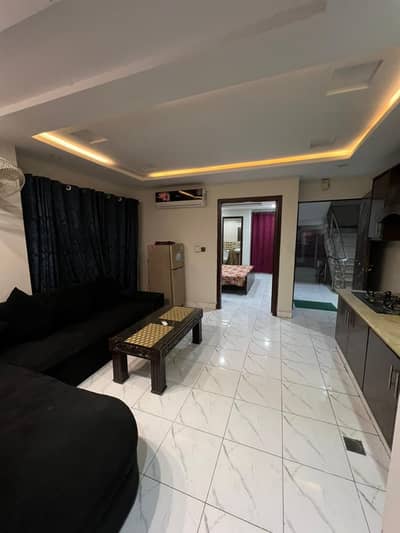 2 bedroom furnished flat For Rent Bahria town phase 8