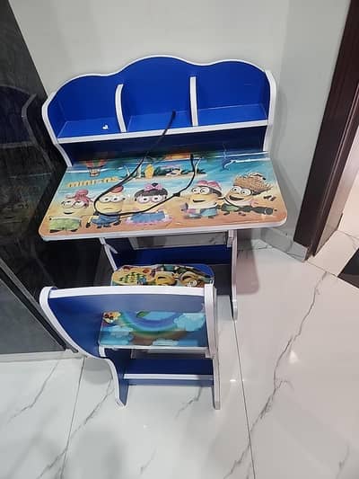 Kids minnion study table chair set
