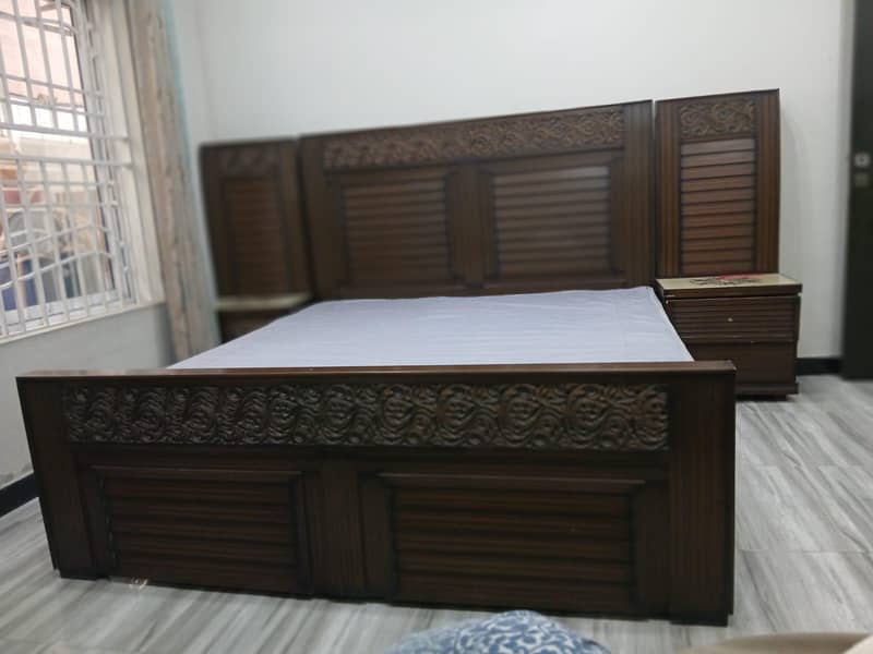 King bed set 0