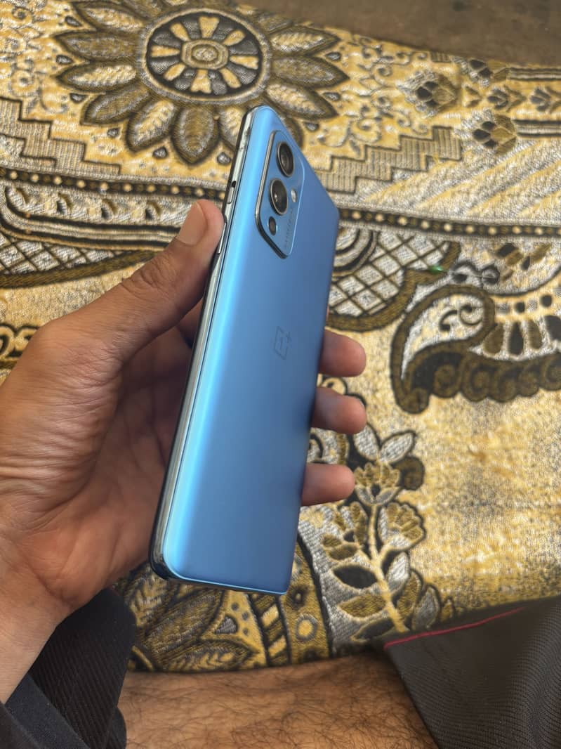 One Plus 9 12/256 0